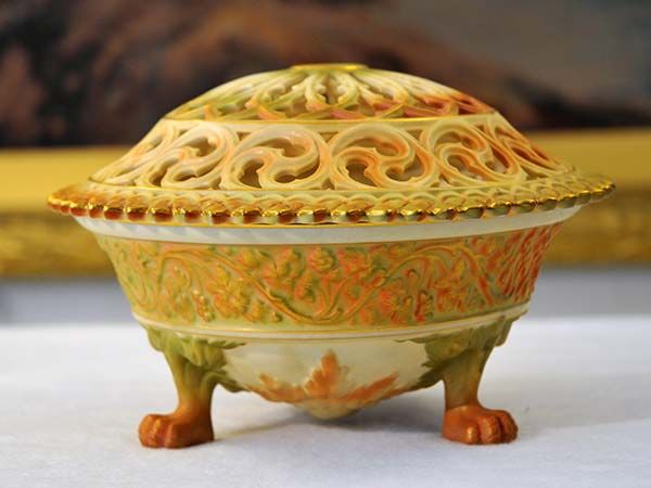 Royal Worcester Potpourri with Intricate Reticulated Cover &amp; Paw Feet, 1906
