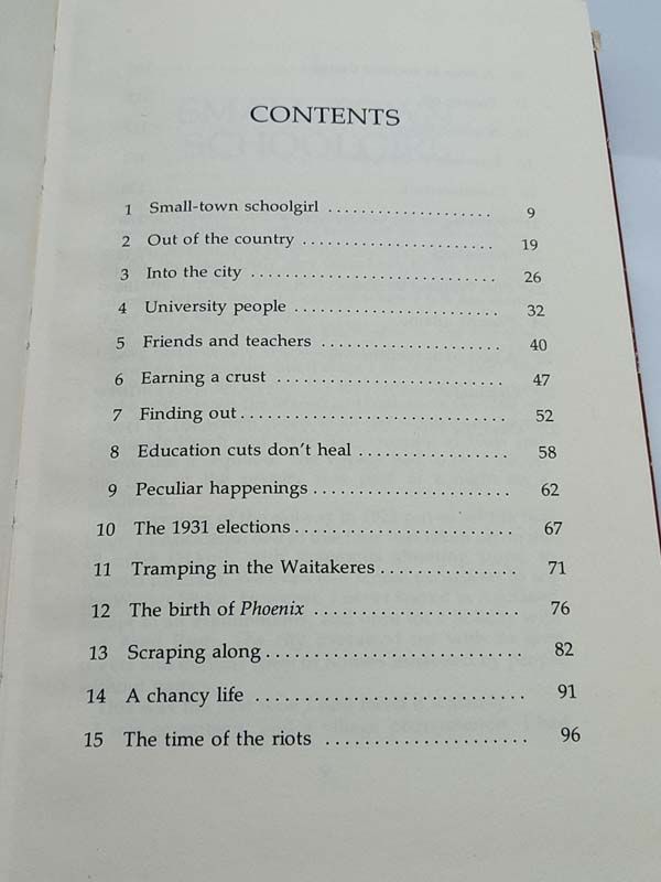 New Zealand books: Student at the Gate 