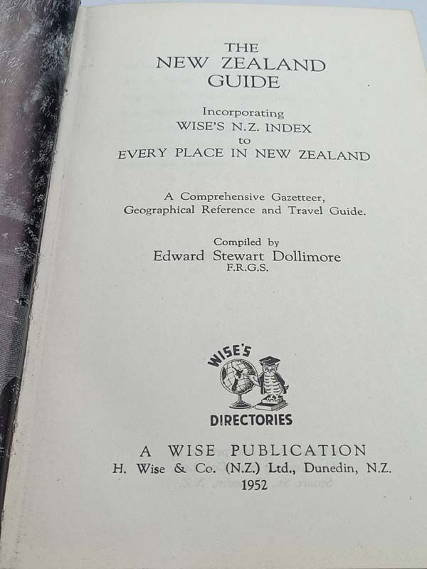 New Zealand books: The New Zealand Guide