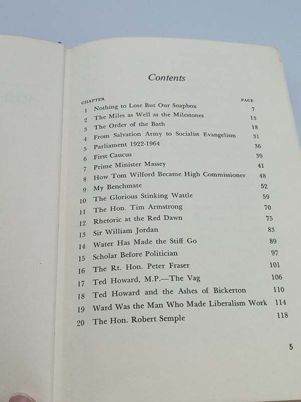 New Zealand books: Rhetoric at the Red dawn