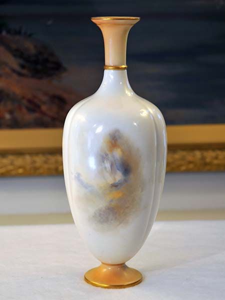 Royal Worcester: Royal Worcester Stinton Pheasants Vase 