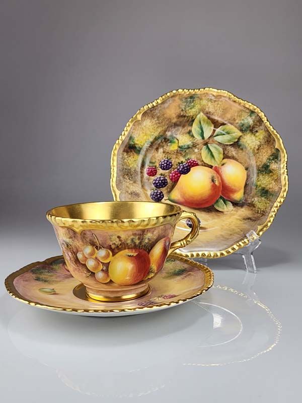 Royal Worcester Trio, heavy gilt