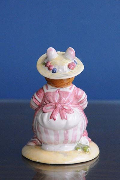 China & Ceramics: Mrs. Saltapple - Royal Doulton