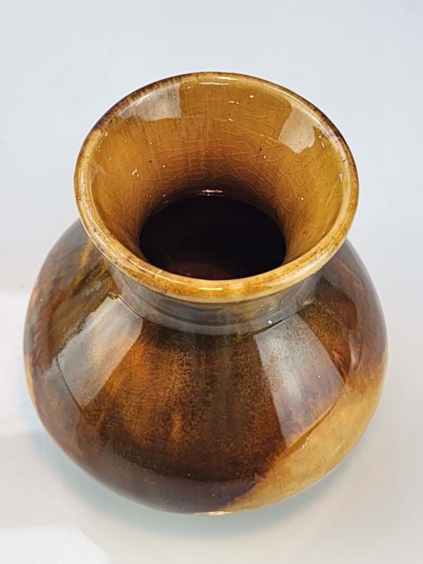 Crown Lynn: Ambrico Brown vase