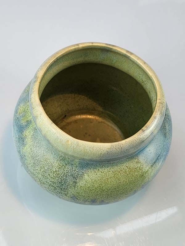 NZ Pottery: Ambrico green/blue vase