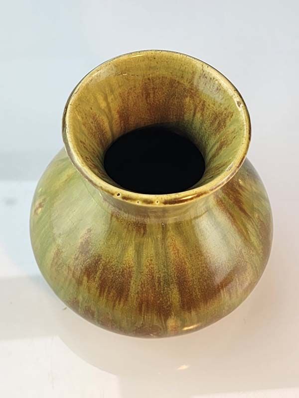 Crown Lynn: Ambrico Green/Brown vase