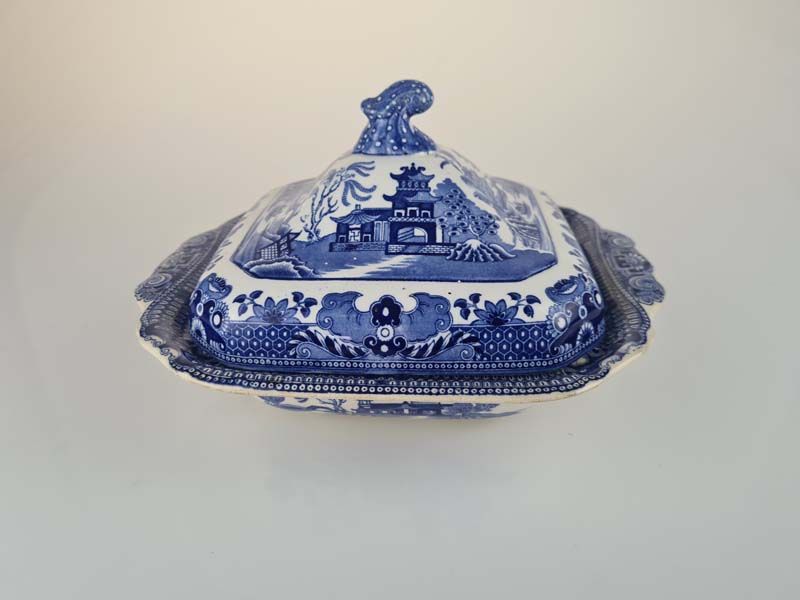 - Other: Burleigh Ware Blue Willow Tureen Dish