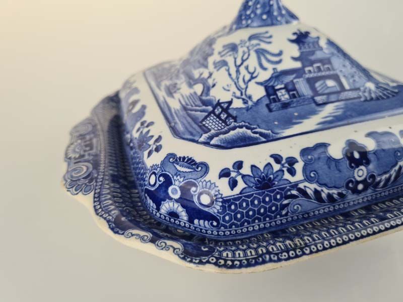 - Other: Burleigh Ware Blue Willow Tureen Dish