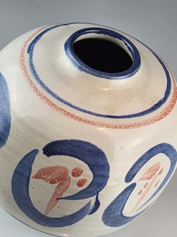 - Signed studio pottery: Carl Vendelbosch Vase