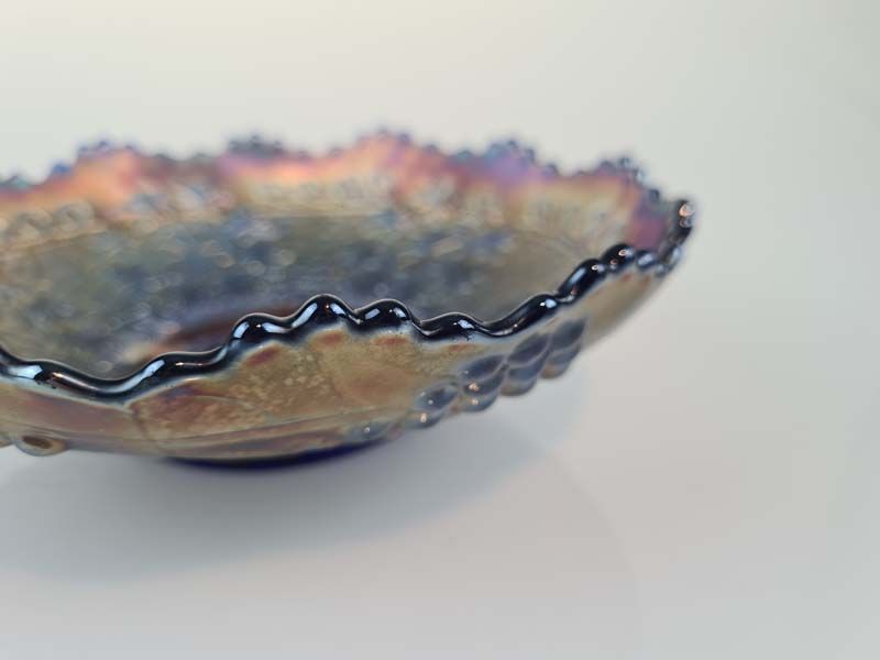 Glass: Carnival Glass Bowl Leaf Chain