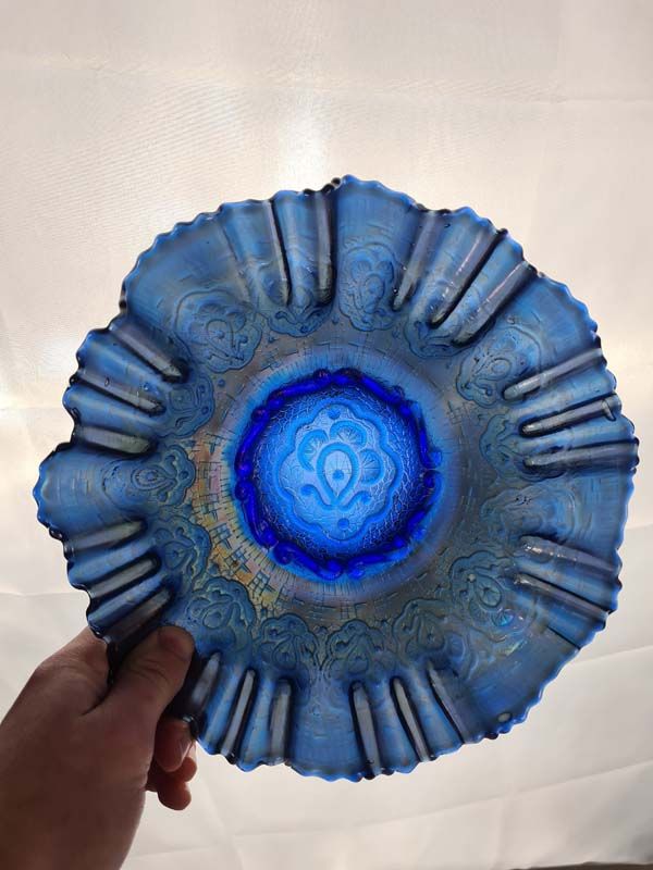 Glass: Carnival Glass Bowl Persian Medallion