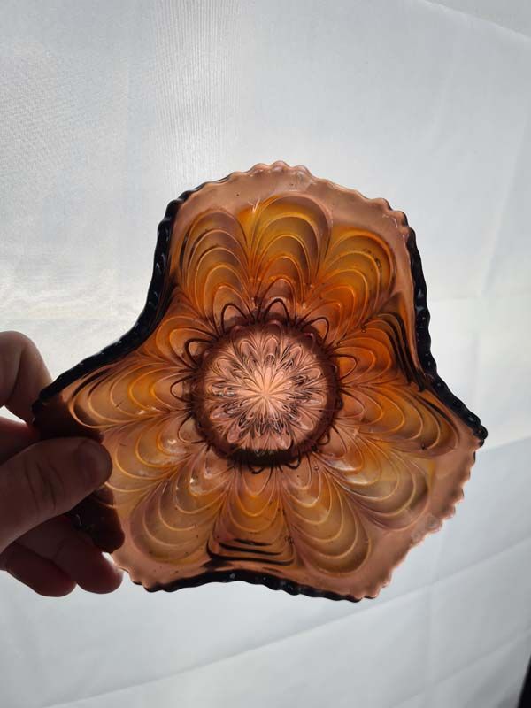 Glass: Carnival Glass Bowl Peacock Tail