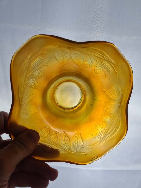 Carnival Glass: Carnival Glass Holly Hat