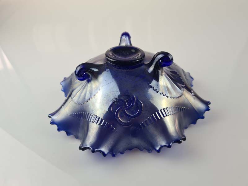 Carnival Glass: Carnival Glass Bowl Wish Bone And Orchids