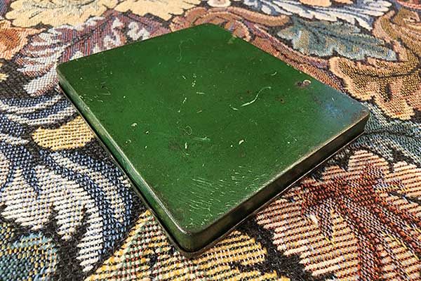 Curios: Clarence Cigarettes Tin