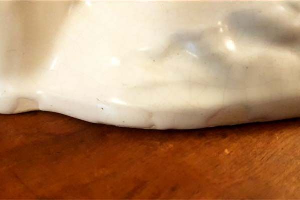 NZ Pottery: Crown Lynn - Kiwi, white coloured