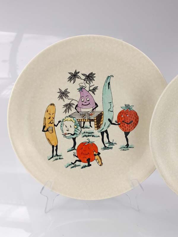 China & Ceramics: Crown Devon - Gaiety Grill Plates