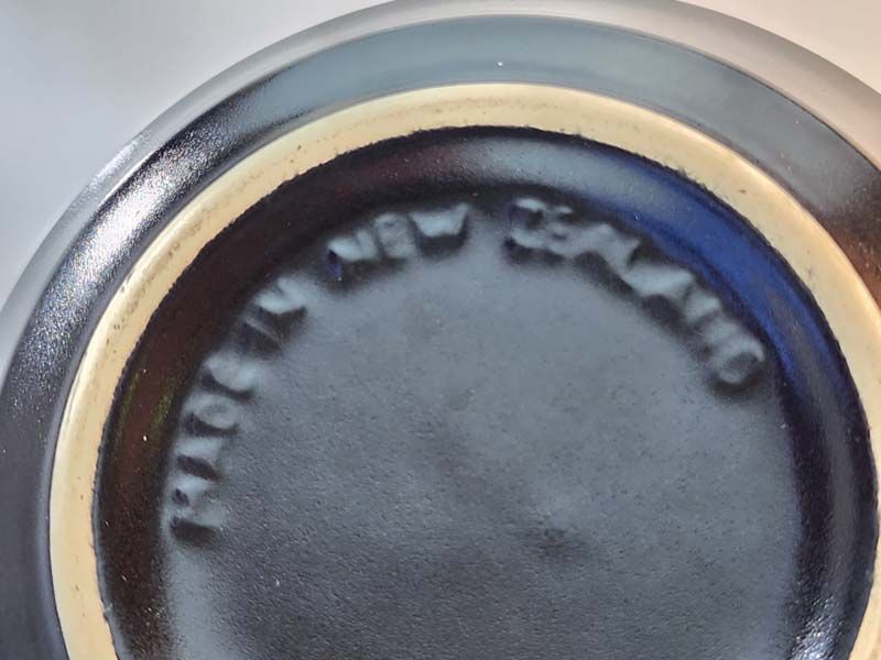 NZ Pottery: Crown Lynn - tea set