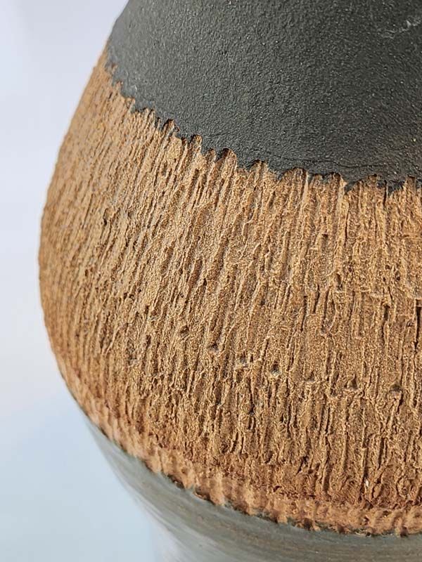 NZ Pottery: Crown Lynn Daniel Steenstra Vase