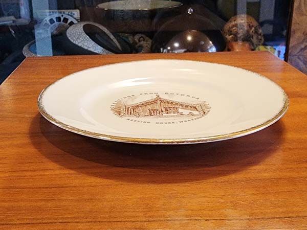 NZ Pottery: Crown Lynn - Rotorua Souvenir Plate