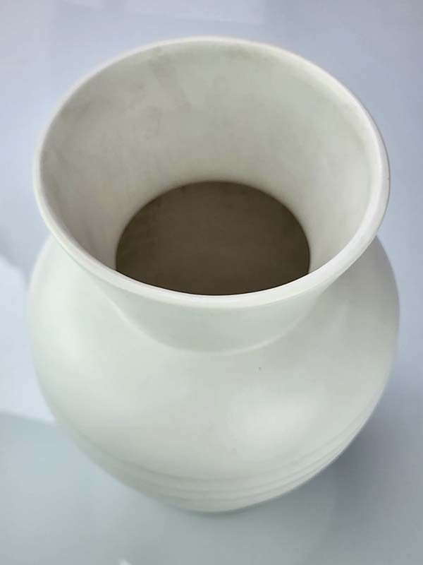 Crown Lynn: Crown Lynn White Vase