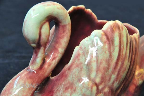 Crown Lynn - Small rhubarb swan