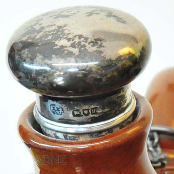 Royal Doulton: Royal Doulton whisky flask