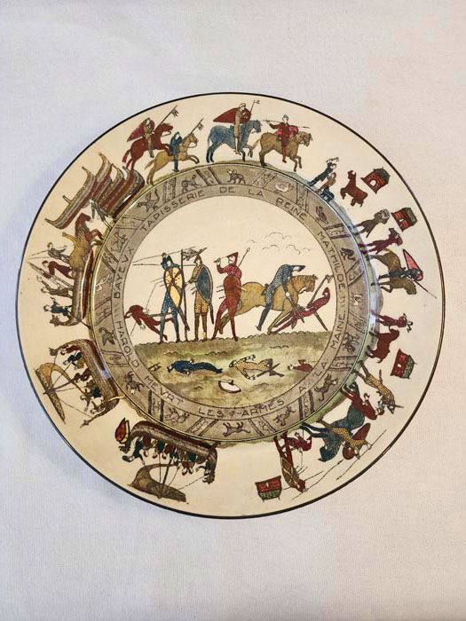 China & Ceramics: Royal Doulton Bayeux Tapestry D2873