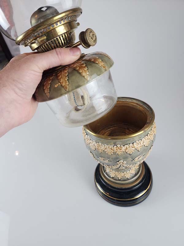 Doulton Lambeth: Doulton Lambeth Oil Lamp