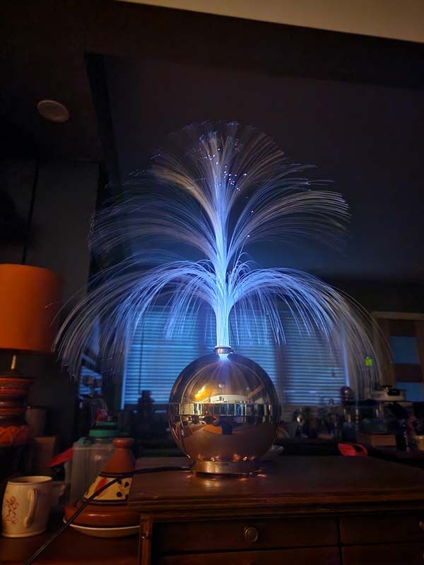 Retro Electronics: Retro Fountain Fibre Optic lamp