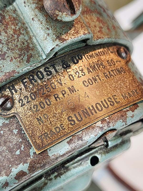 Vintage & Retro: Vintage Green Blue Frost Fan