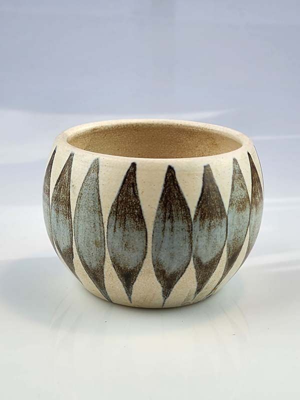 Hanmer Pottery bowl
