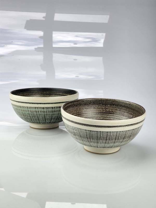 Hanmer pottery bowls (pair)
