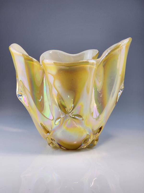 Hineri glass vase - caramel lustre
