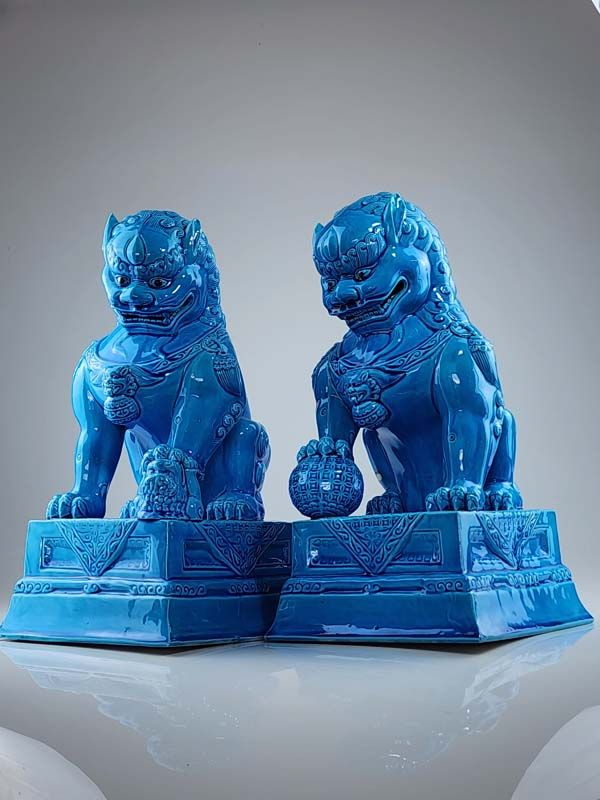 Asian items: Large Blue Chinese Foo Dogs