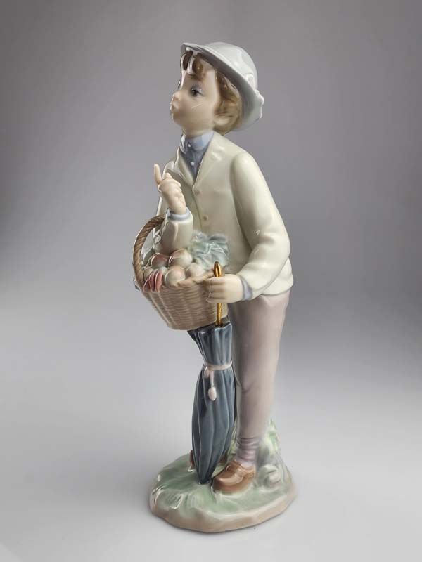 Lladro: Lladro - Little Gardener