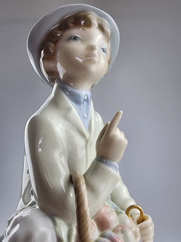Lladro: Lladro - Little Gardener