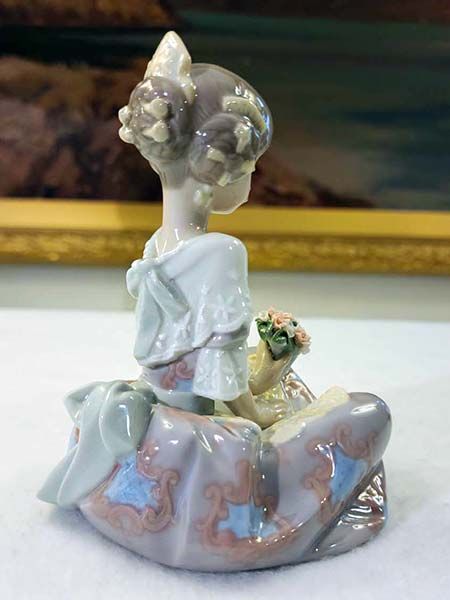 Lladro: Lladro - Serene Valencia