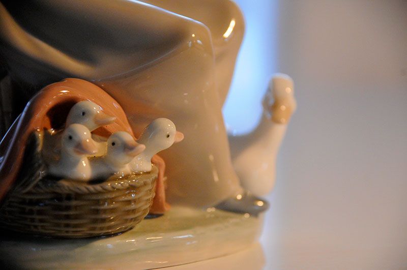 Lladro: Lladro - Duck Seller figurine