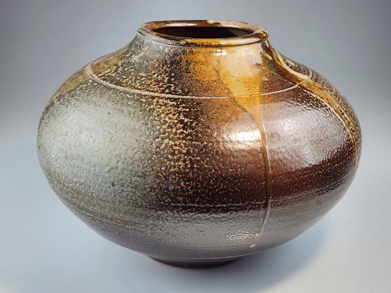 - Signed studio pottery: Mike O'Donnell Large Vase