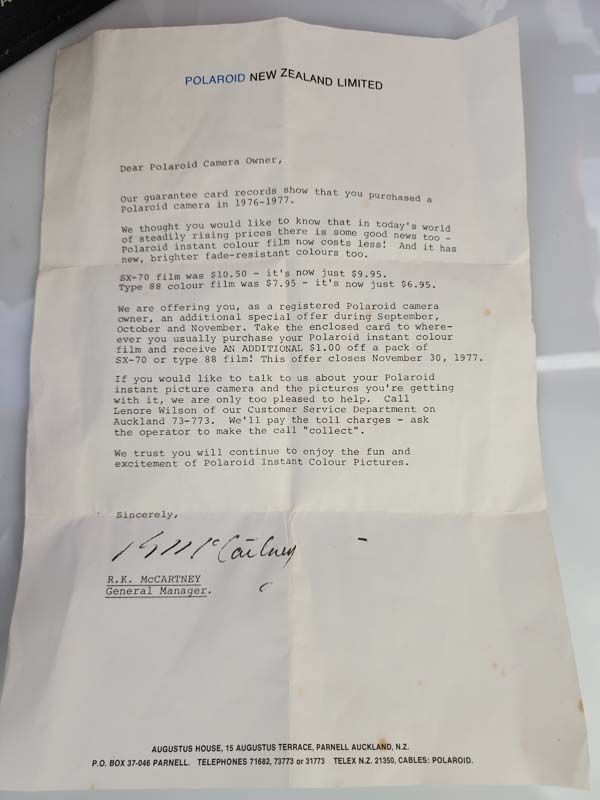 Vintage & Retro: Polaroid EE66 camera