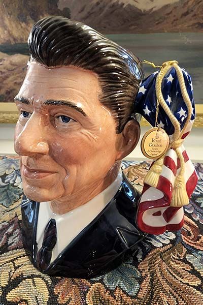 Character Jugs: Ronald Reagan D6718 - Royal Doulton Character Jug