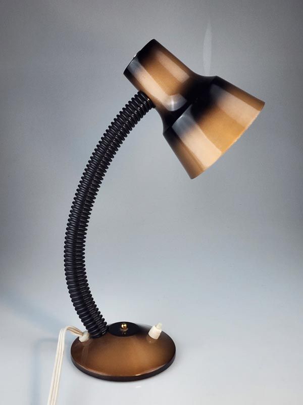 Retro bronze desk lamp