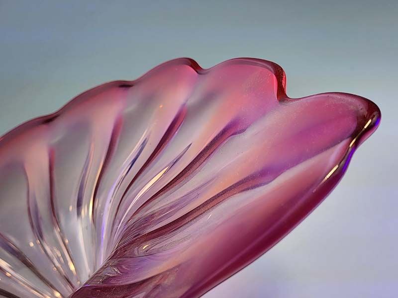 Vintage & Retro: Large Art Glass Dish