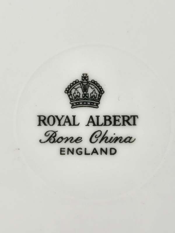 China & Ceramics: Royal Albert - American Beauty (Green) Trio