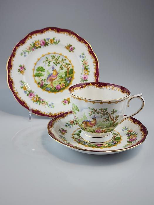China & Ceramics: Royal Albert - Chelsea Bird Trio
