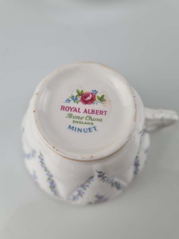 China & Ceramics: Royal Albert - Minuet Trio