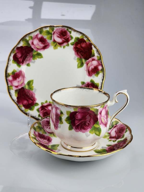 Royal Albert, Old English Rose trio
