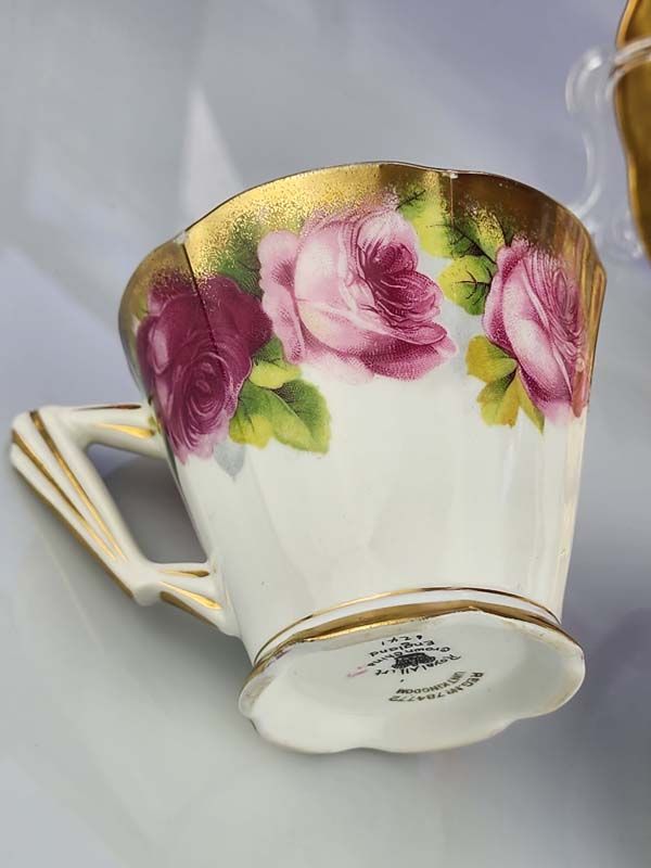 Royal Albert: Royal Albert - Old English Rose Heavy Gold