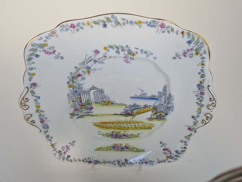 China & Ceramics: Royal Albert - Rosedale Tea Set